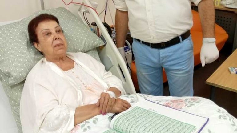 حقن الفنانة رجاء الجداوى بـ"بلازما المتعافين" من "كورونا"
