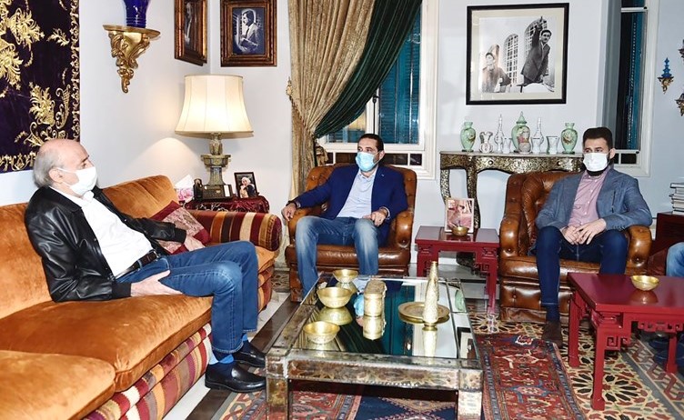  والرئيس سعد الحريري خلال زيارته لوليد جنبلاط بحضور رئيس اللقاء الديمقراطي النائب تيمور جنبلاط(محمود الطويل)