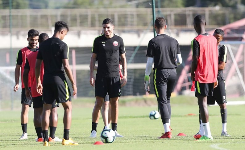 جانب من تدريبات منتخب قطر
