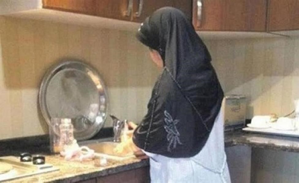 جـريمة مروّعة في الخفجي.. عاملة منزلية تطعن طفلين وتحاول الانتحـار