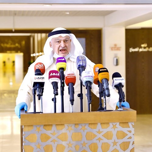 خليل الصالح متحدثا