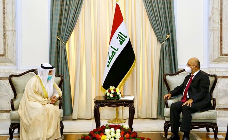 مبعوث صاحب السمو الأمير الشيخ صباح الأحمد وزير الخارجية الشيخ د.أحمد ناصر المحمد خلال اللقاء مع الرئيس العراقي برهم صالح