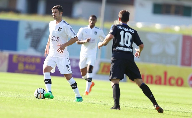 لاعب السد غابي في إحدى المباريات الودية