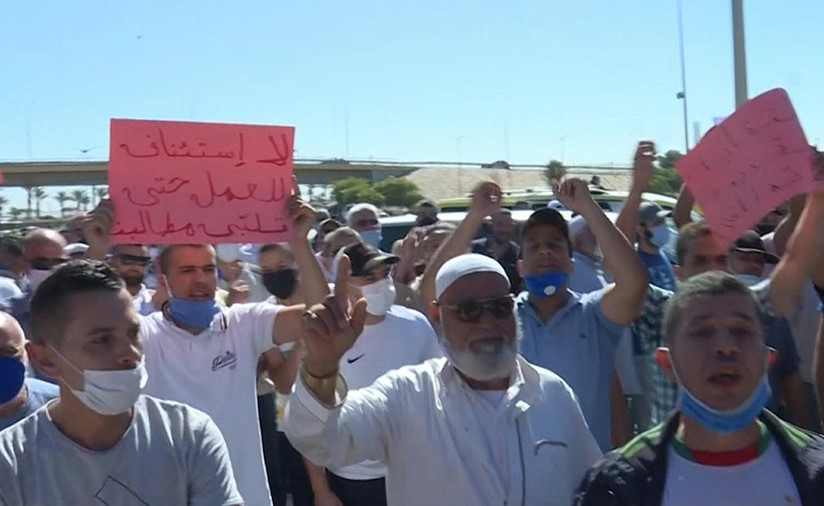بالفيديو.. سائقو سيارات الأجرة في الجزائر يرفضون إجراءات "صارمة" للوقاية من كوفيد-19