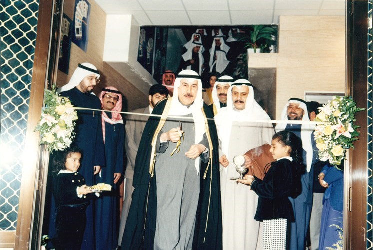 حبيب جوهر حيات رحمه الله اثناء افتتاحه احدى الفعاليات