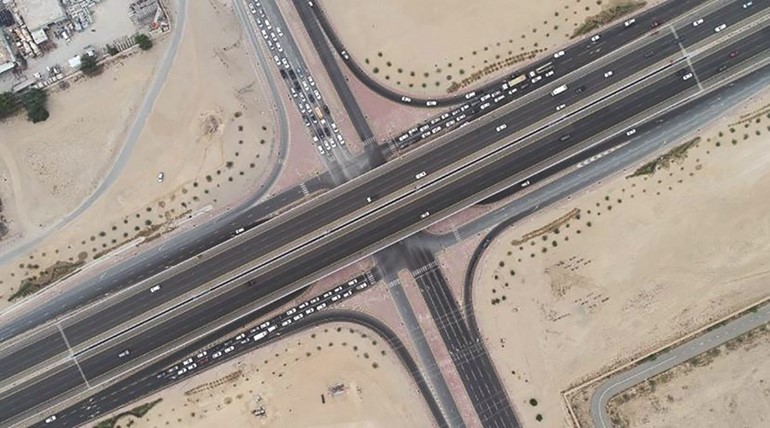 انسيابية حركة السيارات على الدائري الخامس بفضل الجسور العلوية