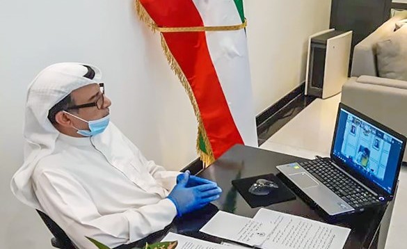 السفير عبدالوهاب الصقر مشاركا في الحلقة النقاشية