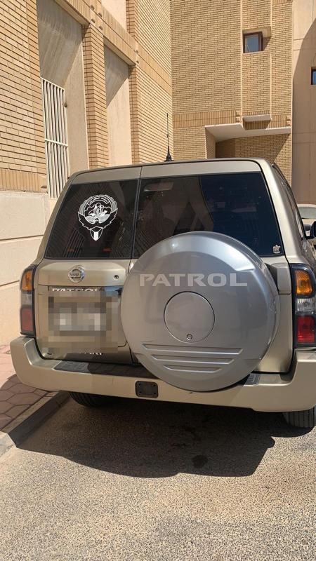 ضبط قائد مركبة تجاوز الإشارة الحمراء..ولا يحمل رخصة قيادة