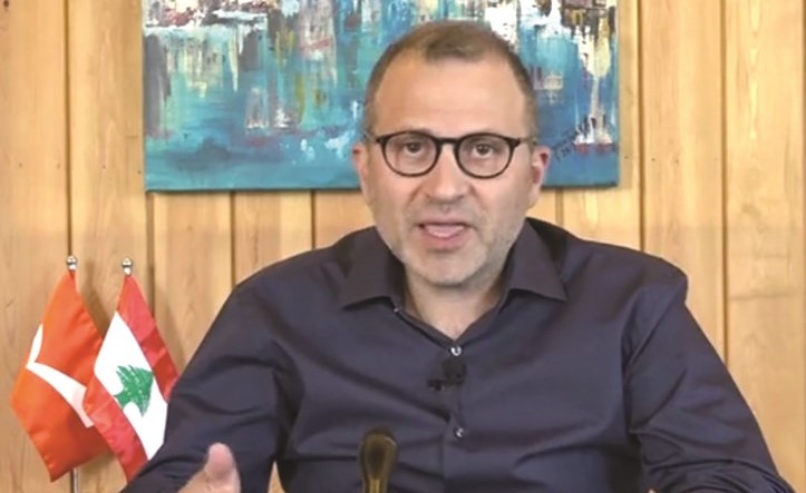 جبران باسيل خلال مؤتمره الصحافي أمس (محمود الطويل)