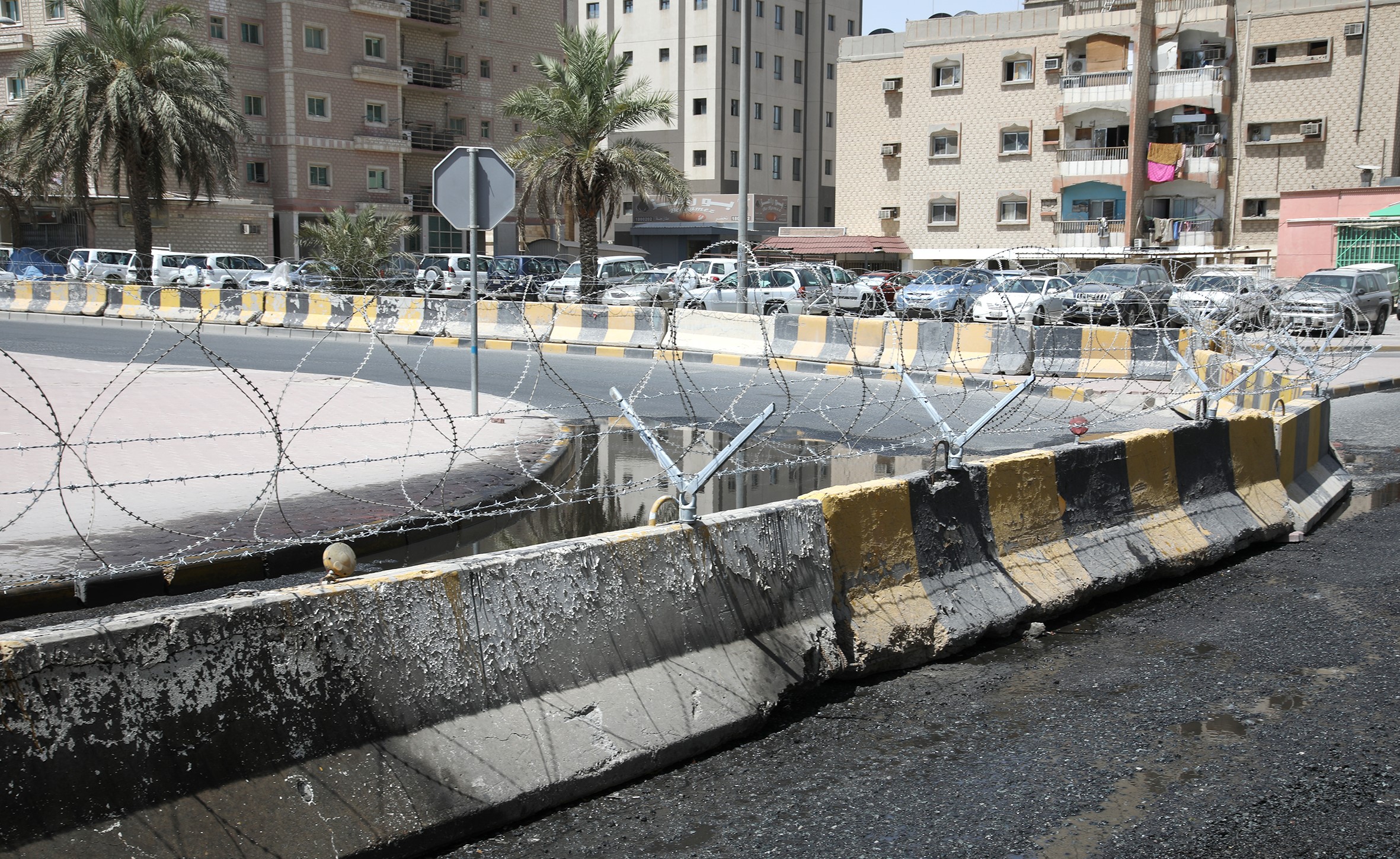 أسلاك شائكة لعزل منطقة خيطان ستزال أخيرا	(ريليش كومار)