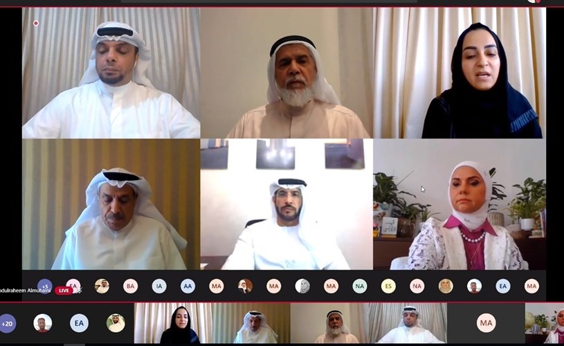المشاركون في الملتقى