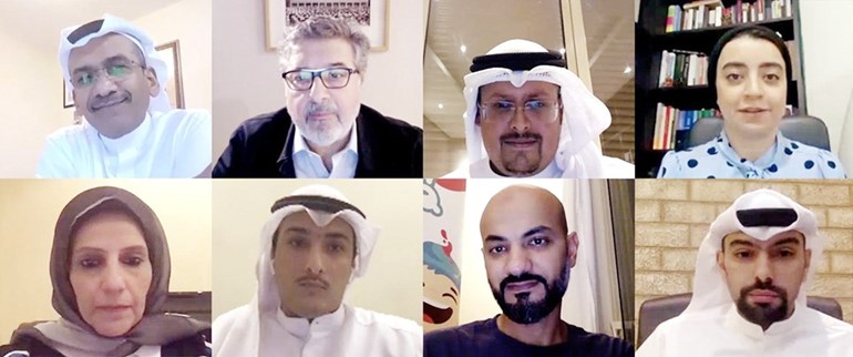 المشاركون في ندوة شركة المركز المالي ويبدو مناف الهاجري الأول من اليسار