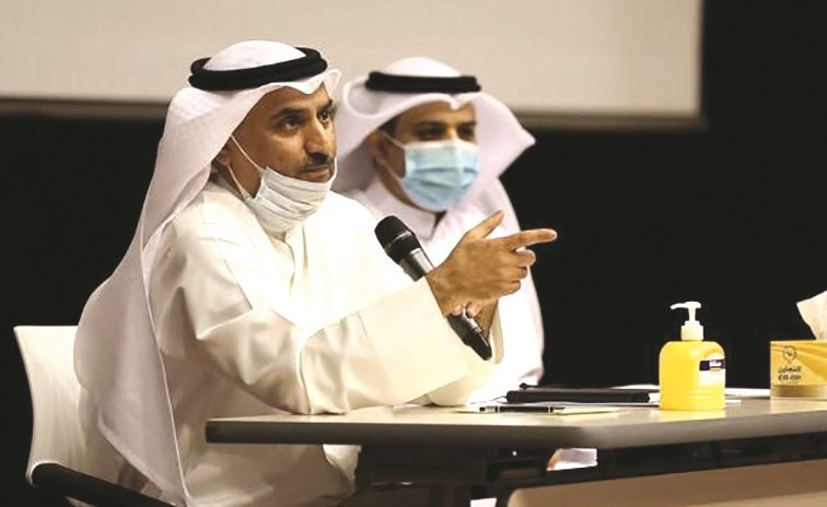 د.سعود الحربي متحدثا خلال الاجتماع