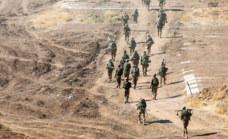 جنود اسرائيليون يشاركون في تدريبات لجيش الاحتلال في هضبة الجولان المحتلة الاسبوع الماضي(أ.ف.پ)