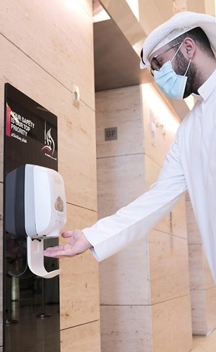 «الحمراء العقارية».. أقصى درجات الصحة والسلامة في برج الأعمال ومركز التسوق