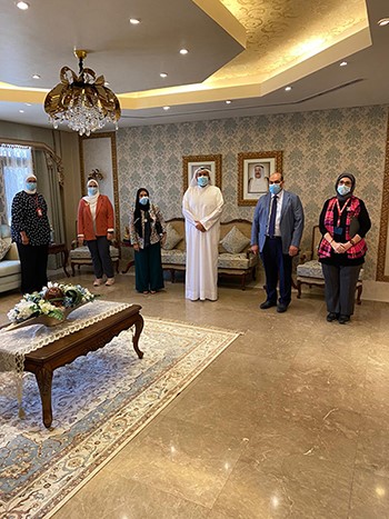 وزير الصحة يتوسط مجلس إدارة جمعية العلاج الطبيعي