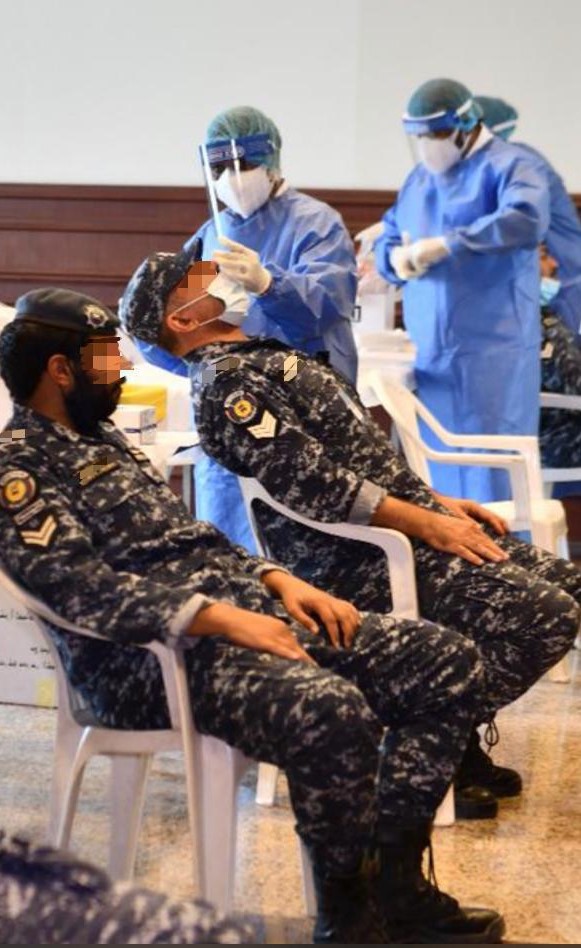 فريق "الصحة العامة" يجري مسحات لأفراد القوات الخاصة