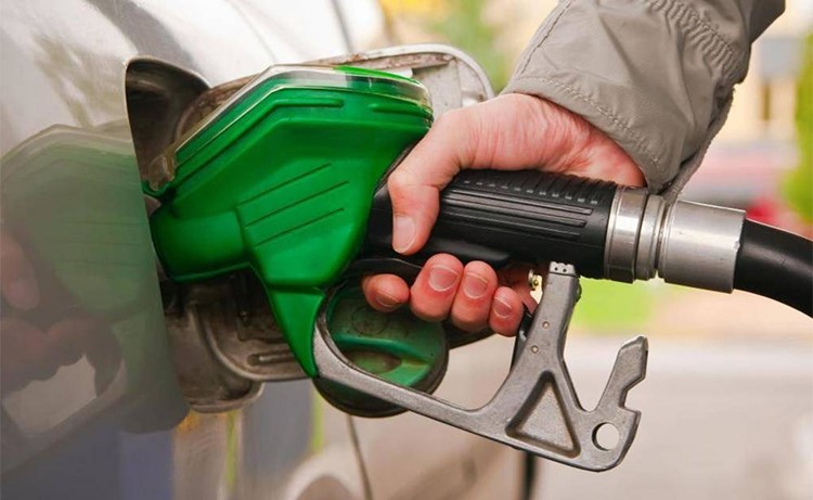 الكويت ثالث أرخص دولة خليجية بأسعار البنزين.. والثامنة عالمياً