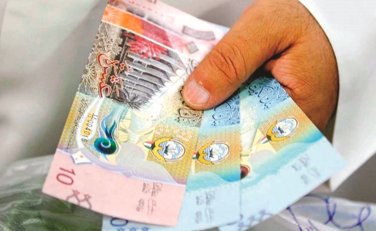 67 % من موظفي الكويت قادرون على ادخار جزء من رواتبهم