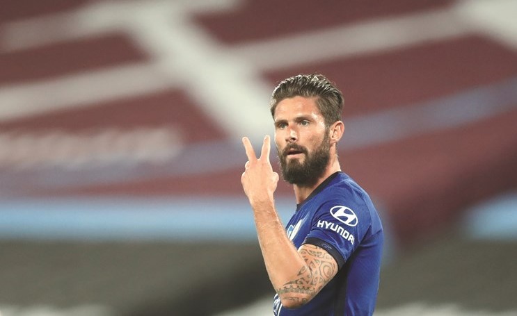 «النيراتزوري» يطارد جيرو