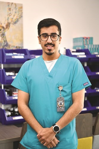 الصيدلاني فهد العجمي