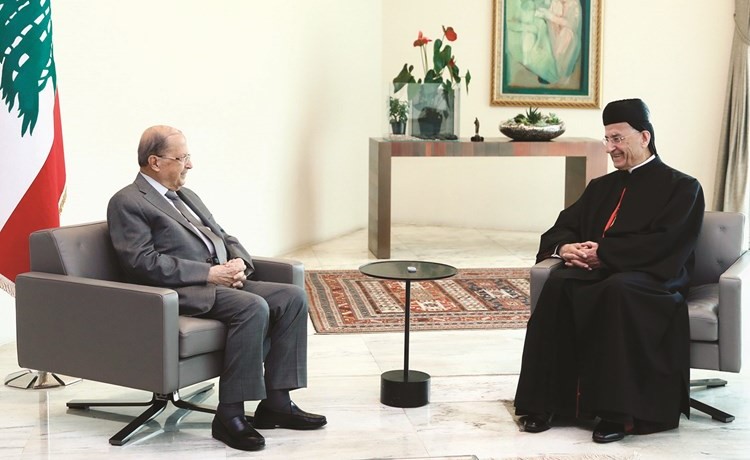 الرئيس العماد ميشال عون مستقبلا البطريرك الماروني بشارة الراعي في بعبدا	(محمود الطويل)