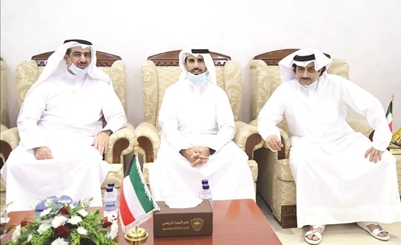 الشيخ فهد الناصر متوسطا نواف جديد وخلف السهو
