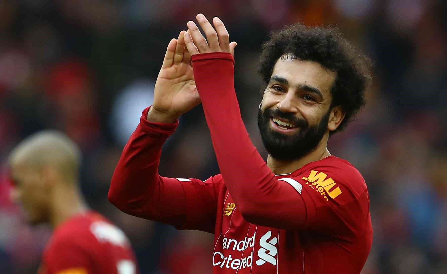 قرار الحكومة الإنجليزية يؤجل حفل تكريم محمد صلاح