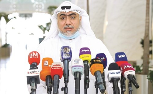 خالد الشطي متحدثا