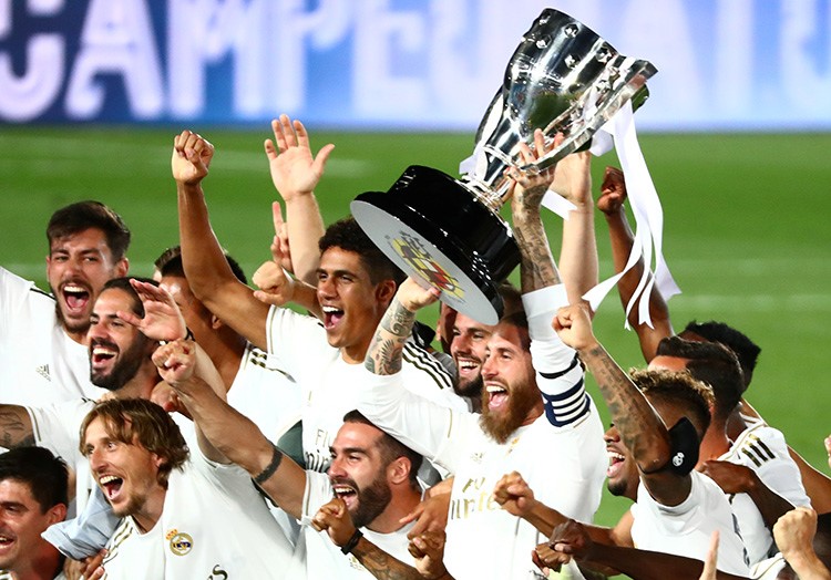 ريال مدريد بطلاً للدوري الإسباني للمرة 34 في تاريخه