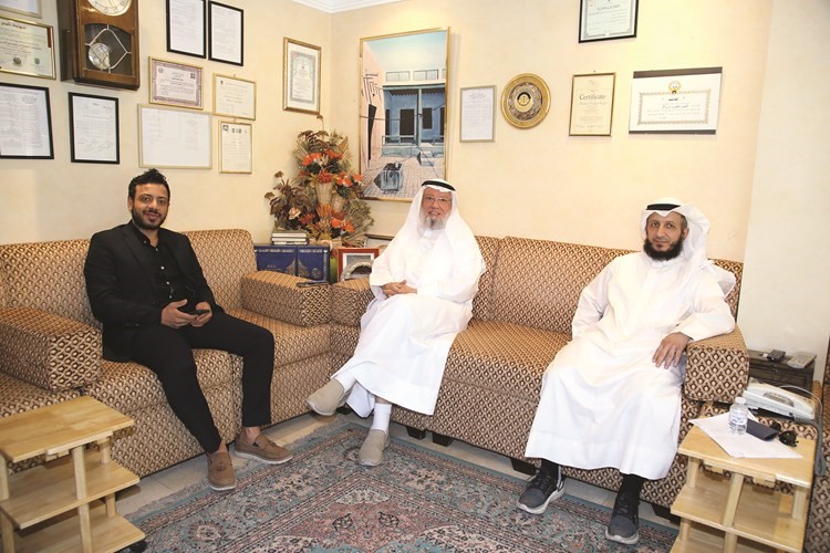 أحمد باقر وم. فهد المسعود والزميل باهي أحمد 	(ريليش كومار)