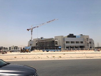 ضبط 12 عاملاً خالفوا قرار حظر العمل وقت الظهيرة