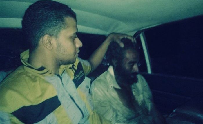 بالفيديو.. القصة الكاملة لعودة «المرحوم محمد» إلى أسرته بعد تشييع جنازته: دخن سيجارة وتوجه إلى المقابر مرة أخرى
