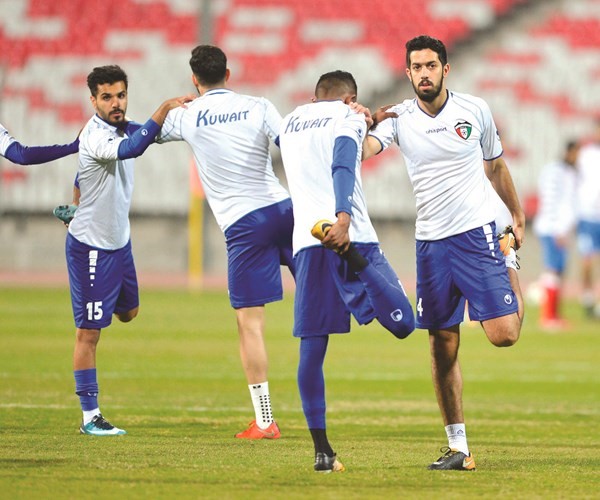 الشمري: فحص الأزرق بعد إعلان القائمة.. والتدريبات 21 سبتمبر