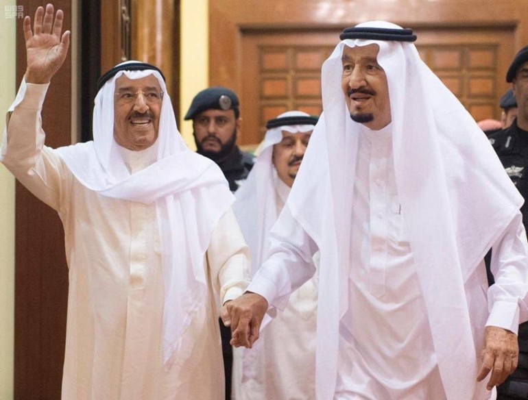 صاحب السمو الأمير الشيخ صباح الأحمد وخادم الحرمين الشريفين الملك سلمان بن عبد العزيز 