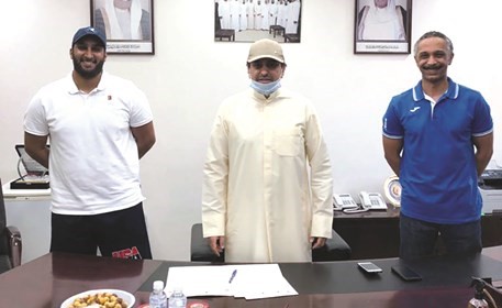 رشيد العنزي يتوسط العميري والأرملي