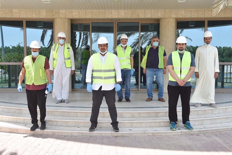 فريق العمل في محطة كبد حريص على اتباع الإجراءات الوقائية والتباعد الاجتماعي خلال العمل