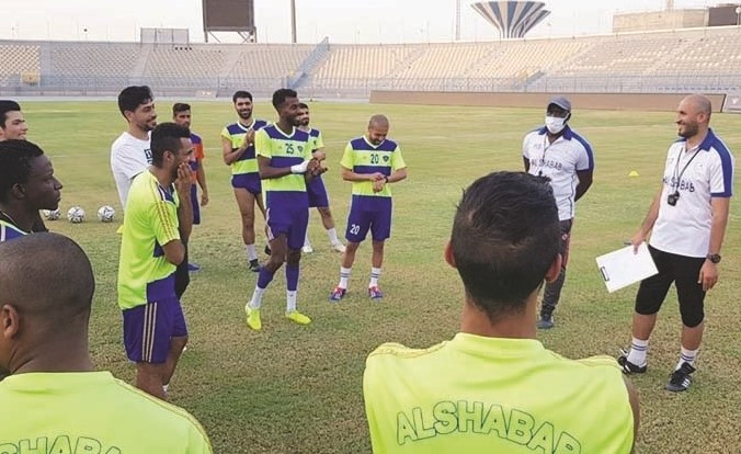 الشباب يكثف تدريباته ويضم الوهيب والموسوي
