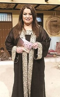 منى شداد: «بابا صباح» الله يحفظك يا «شمعة الكويت»
