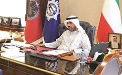 انس الصالح خلال الاجتماع