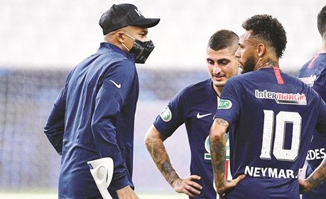 مبابي.. يغيب 15 يوماً عن «باريس» ويشارك في «الأبطال»