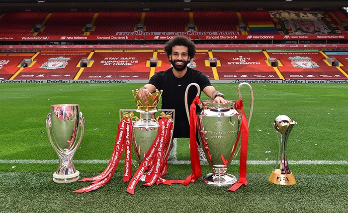 ليفربول يرد على رحيل محمد صلاح ببيت شعر عربي
