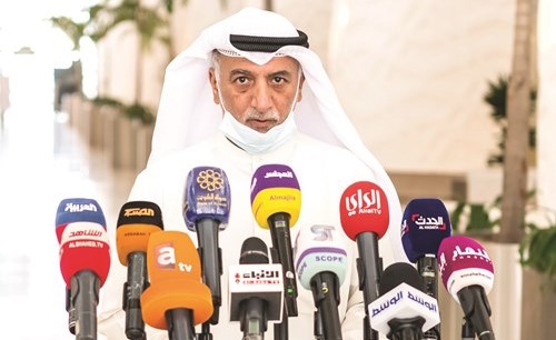 شعيب المويزري متحدثا في مجلس الأمة امس