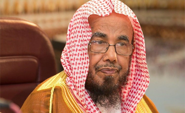 الداعية المطلق: الأضحية عن الميت ليس فيها دليل يعتمد عليه وإنما شرعت للأحياء