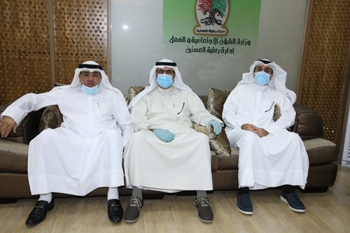  عبداللطيف البلوشي وحمد الخالدي ود.جاسم الكندري