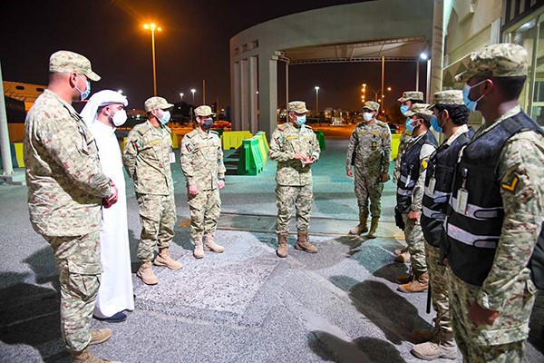 اللواء فالح شجاع يزور الكتيبة الأولى من "لواء الحماية" في موقعي «الخارجية» و «الإعلام»