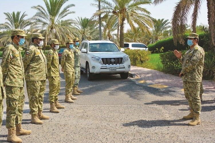العميد ثابت جزاع متحدثا للمنتسبين ورجال الحراسات الخارجية