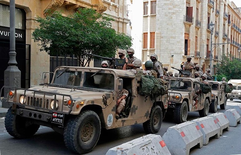 تلفزيون الـ«ام تي في» اللبناني: المتظاهرون اللبنانيون بعد اقتحام وزارة الخارجية: ستكون مقراً للثورة