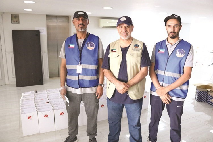 الرفاعي لـ «الأنباء»:  وزّعنا ما قيمته 30 ألف دينار كوبونات لمشتريات غذائية على الأسر المتعففة والمحتاجين