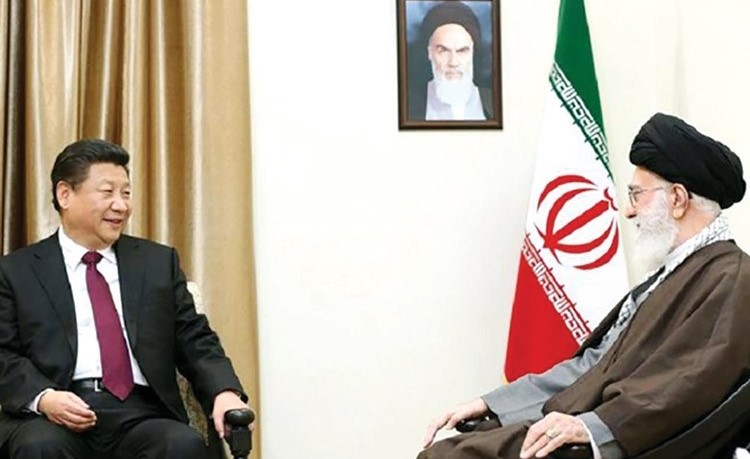 الاتفاق الإستراتيجي بين بكين وطهران... إنقاذ لاقتصاد إيران أم تعزيز للنفوذ الصيني؟